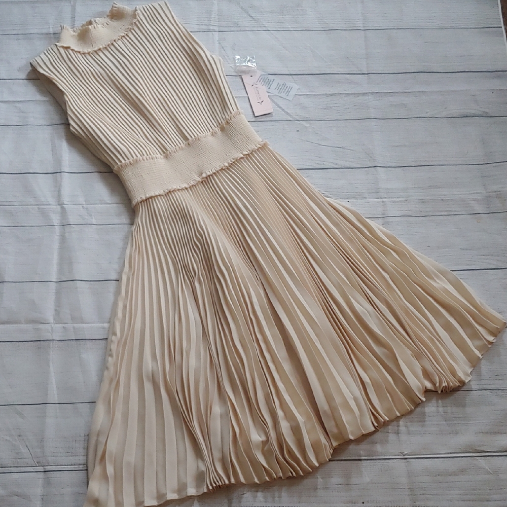 Nanette Lepore Cream Pleated Midi Dress NWT - Picture 2 of 14